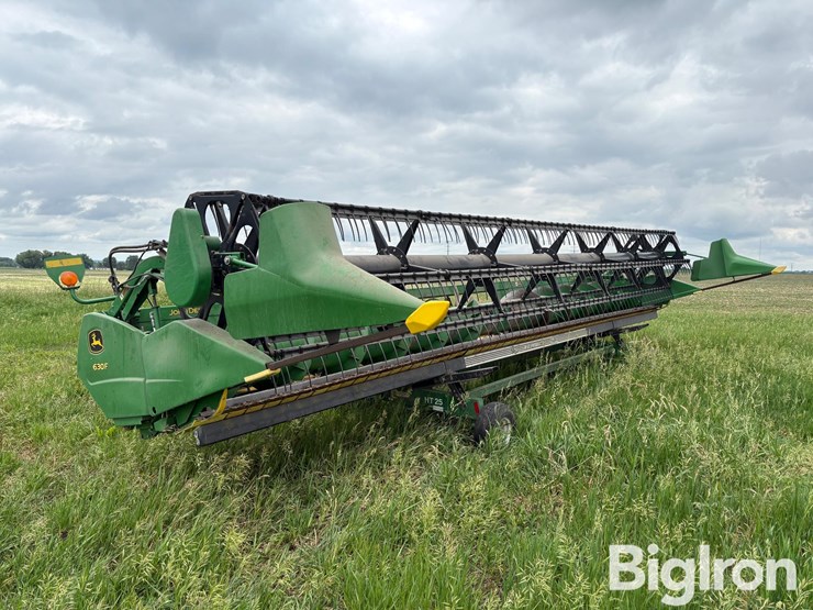 2011-john-deere-630f-image-3