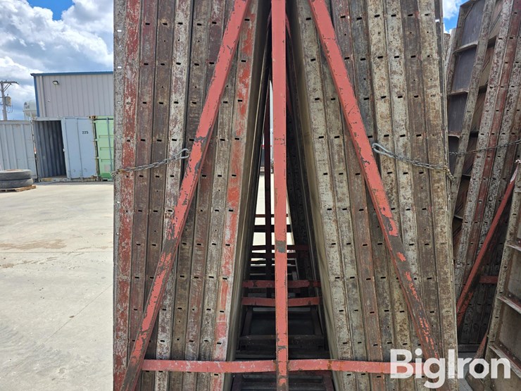 8'-concrete-wall-forms-image-11