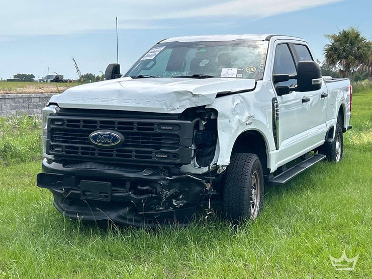 2023-ford-f250-image-1