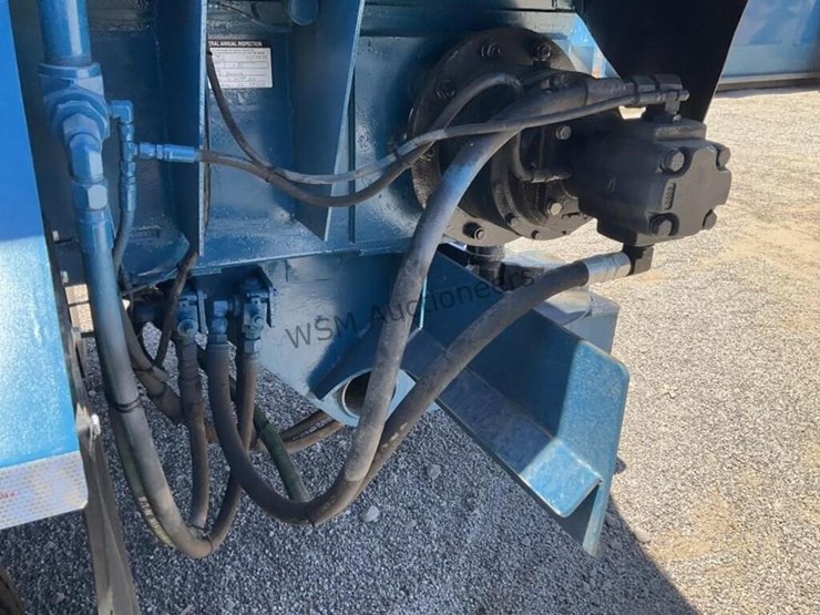 2012-versa-v-bottom-spreader-trailer-image-9
