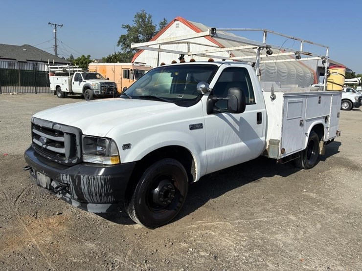2004-ford-f350-image-1