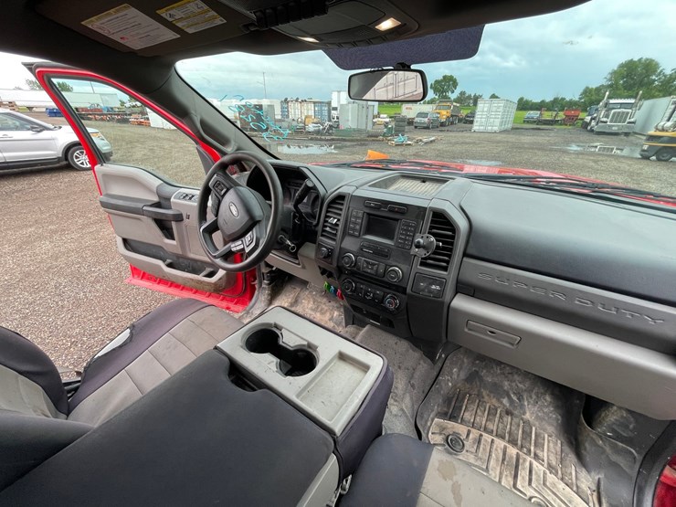 2019-ford-f250-xl-image-32