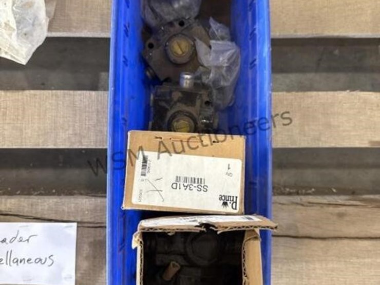 versa-spreader-trailer-misc-parts-image-5