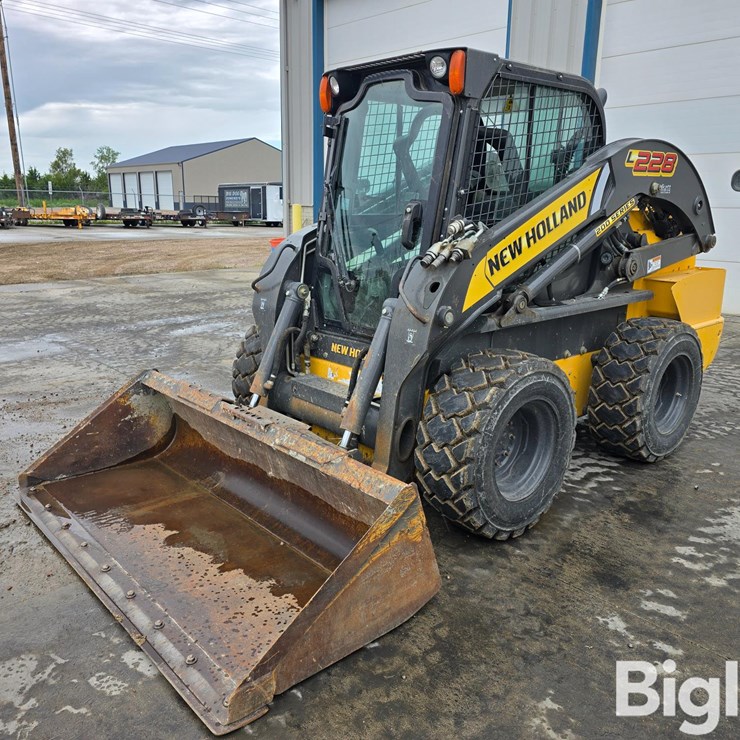 2018 NEW HOLLAND L228
