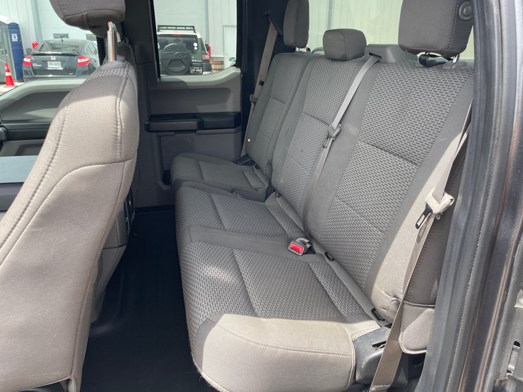 2015-ford-f150-xlt-image-27