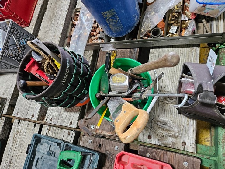 #141-•-large-assortment-of-hand-tools-image-8