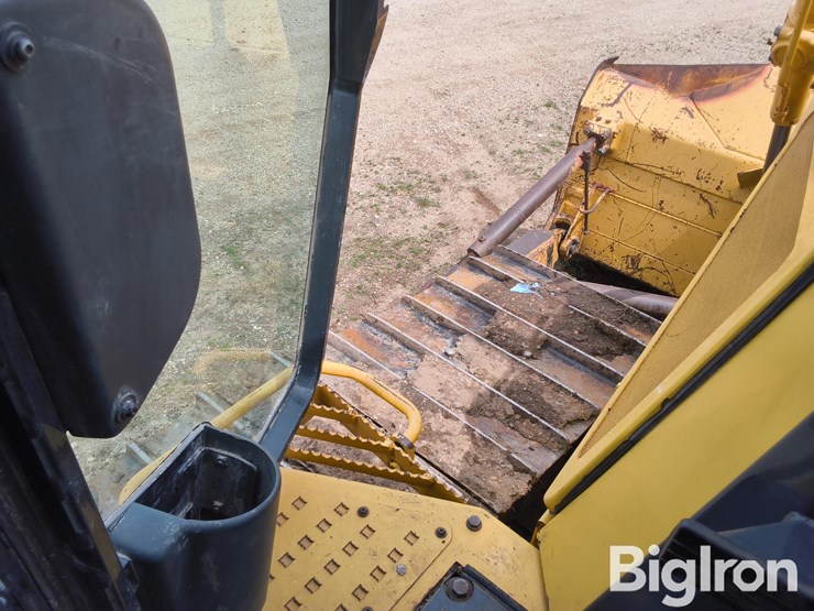 2012-komatsu-d65wx-16-image-11