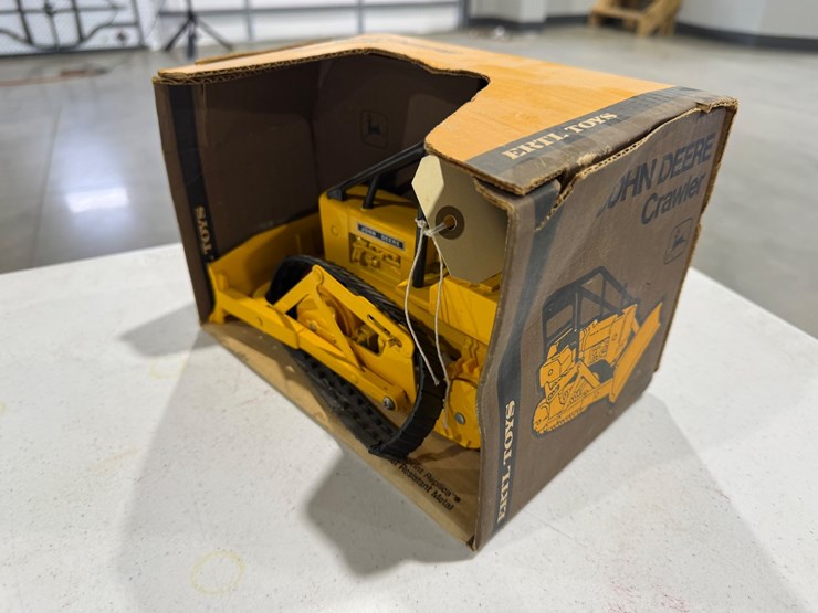 #47267-•-john-deere-crawler-vintage-toy-image-1