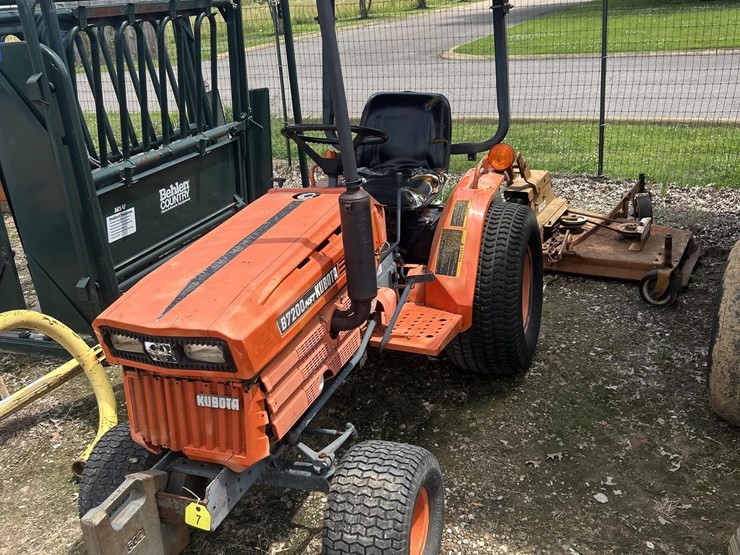 kubota-b7200-image-1