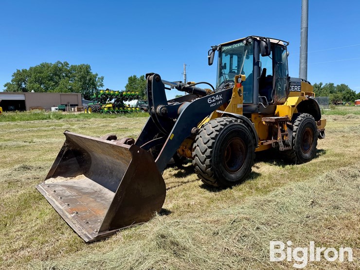 2013-deere-624k-image-1