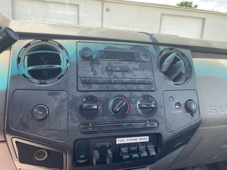 2008-ford-f250-xl-image-32