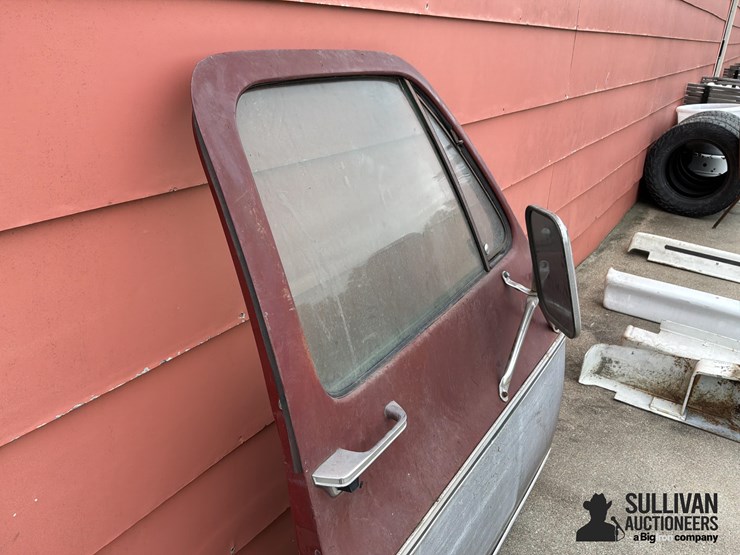 pickup-passenger-door-image-10