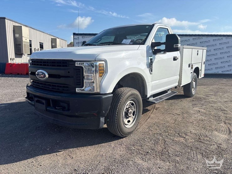 2019-ford-f250-image-1