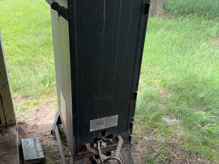 master-built-smoker-image-5