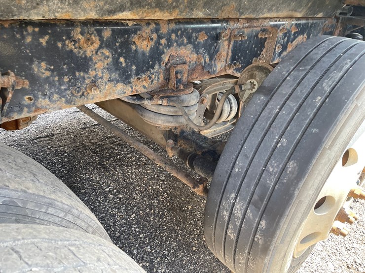#2872-•-2006-freightliner-quad-axle-dump-truck-(title-in-delay)-image-26