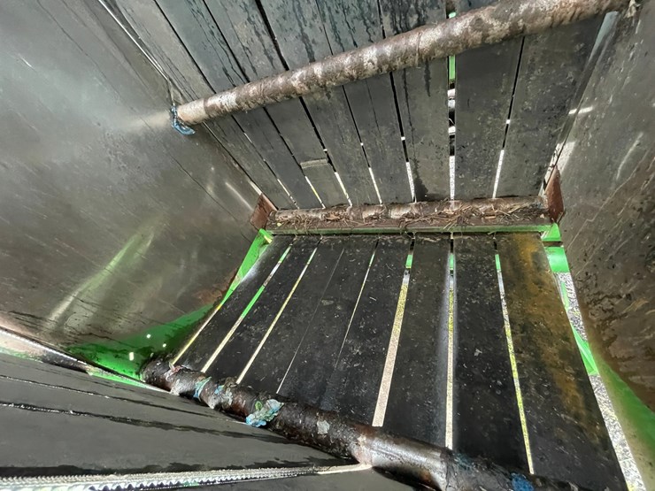 john-deere-566-image-13