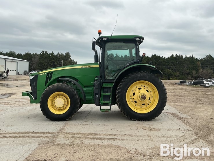2014-john-deere-8245r-image-8