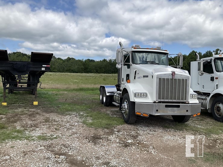 2006-kenworth-t800-image-1