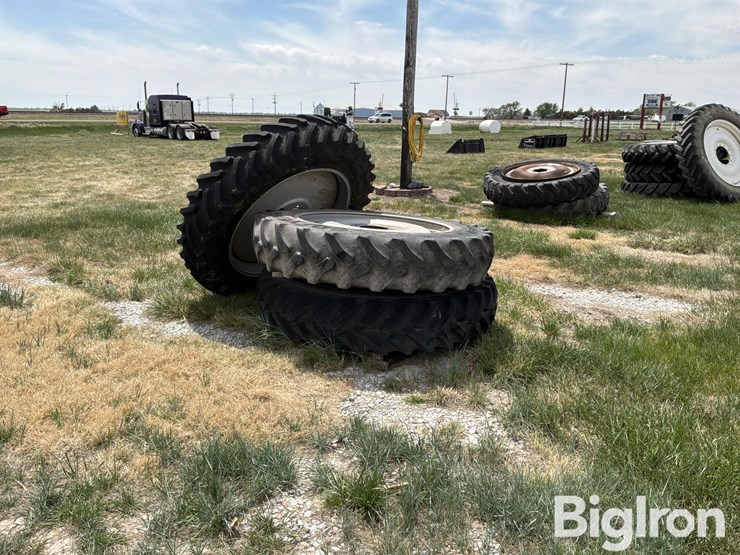 miller-sprayer-wheels-&-380/90r46-tires-image-7