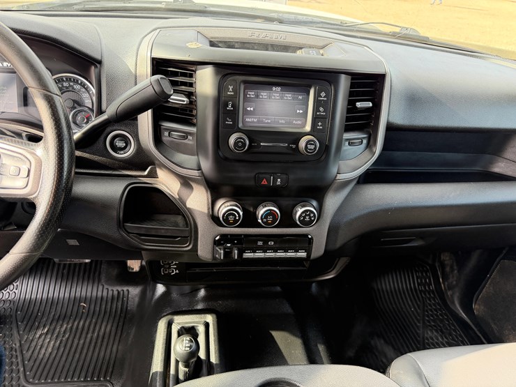 2024-dodge-3500-image-15