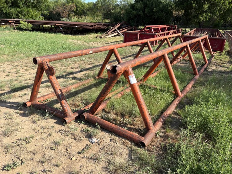 (2x$)-28’-x-42”-triangle-pipe-racks-image-2