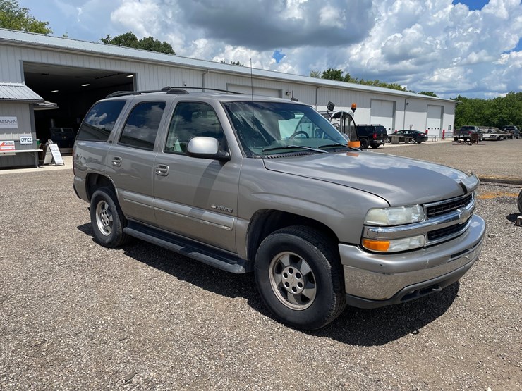 2003-chevrolet-tahoe-image-5