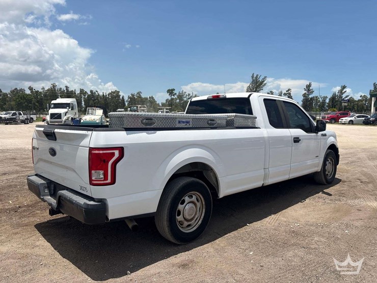 2016-ford-f150-image-3