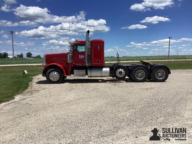 2013-peterbilt-388-image-8