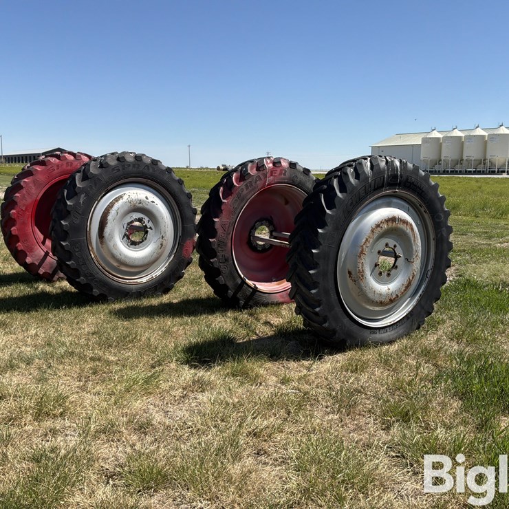 Miller Sprayer Wheels & 380/90R46 Tires