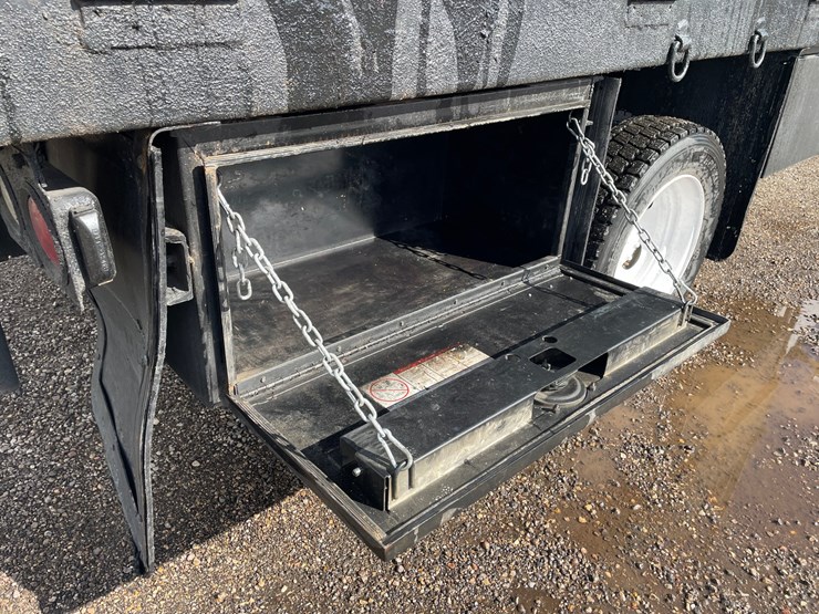 2005-ford-f550-xl-image-20