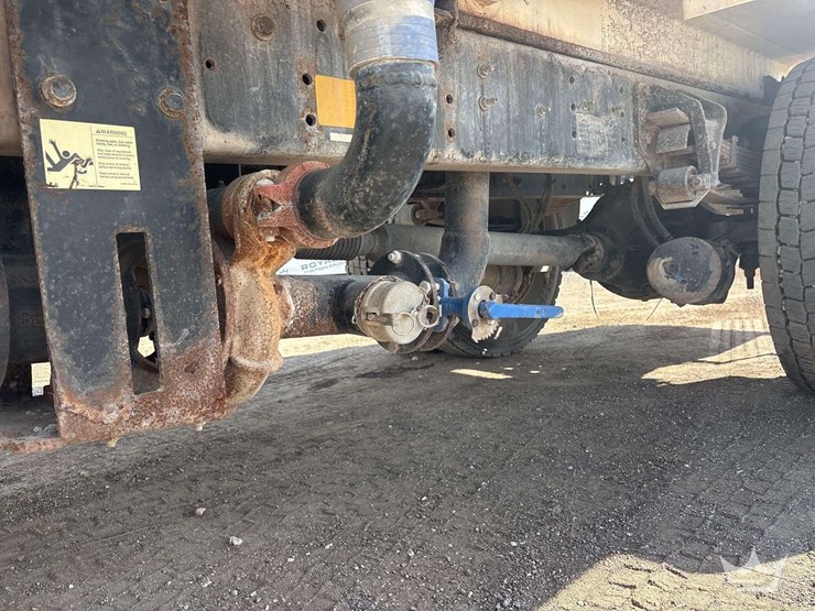 2018-international-durastar-4300-image-28