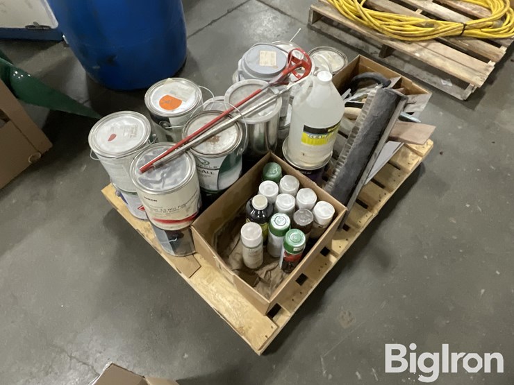 assorted-paints-&-tools-image-5
