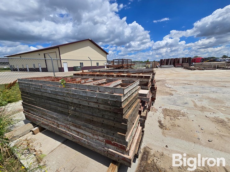 8'-concrete-wall-forms-image-6