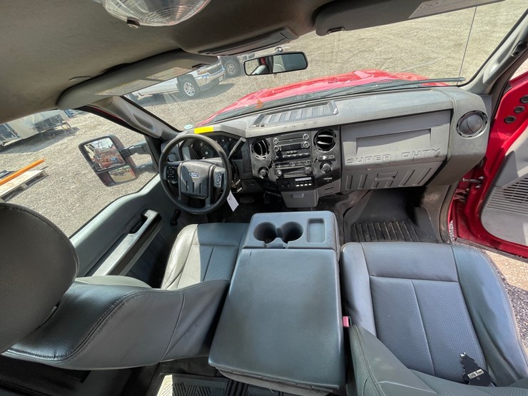 2013-ford-f250-xl-image-27