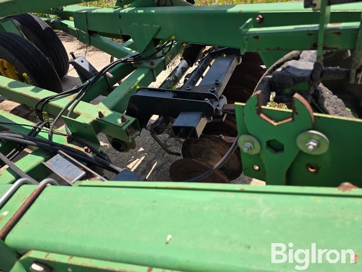 john-deere-726-image-12