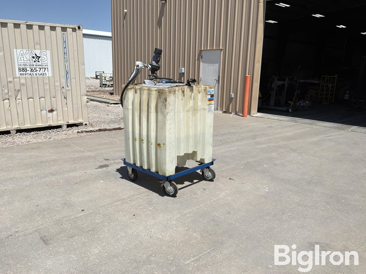diesel-exhaust-fluid-pump-&-bulk-tank-image-3