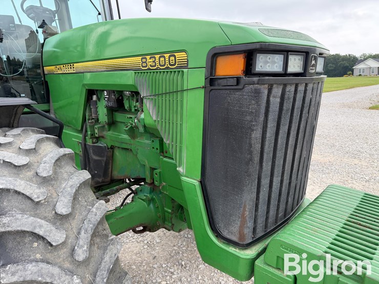 1995-john-deere-8300-image-19
