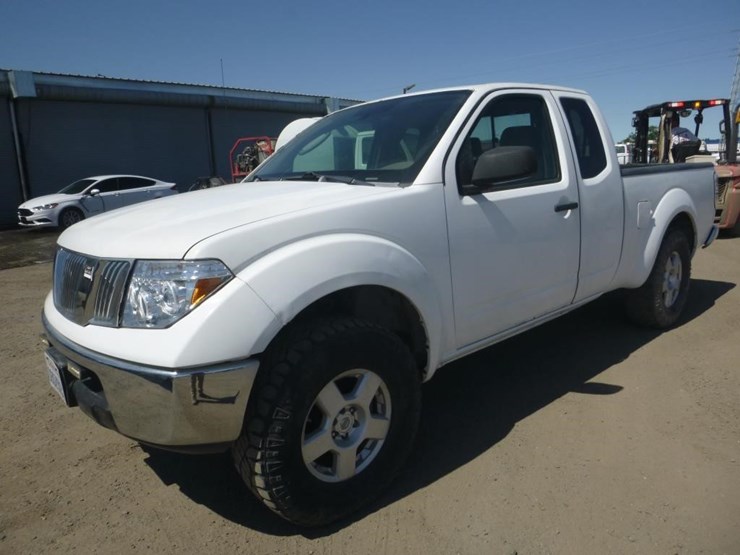 2006-nissan-frontier-image-1