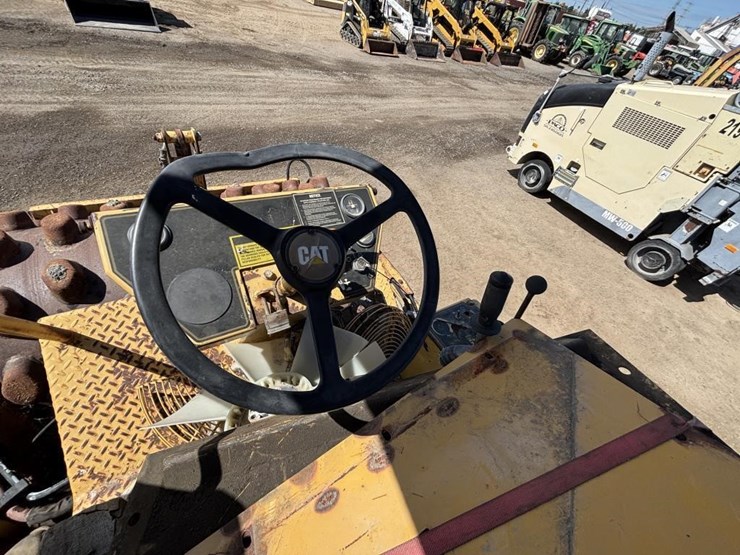 caterpillar-cp-433c-image-22