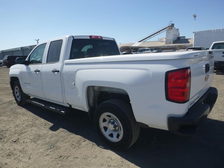 2018-chevrolet-1500-image-4