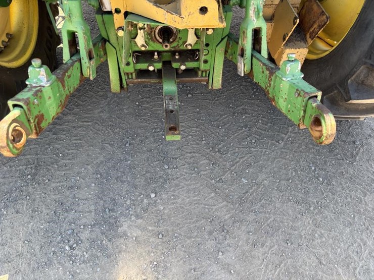 2006-john-deere-7220-image-10