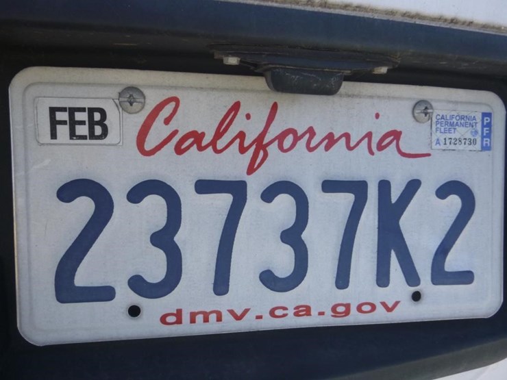 2017-chevrolet-express-2500-image-17