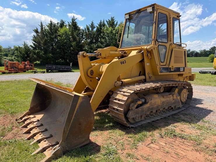 1990-caterpillar-943-image-1