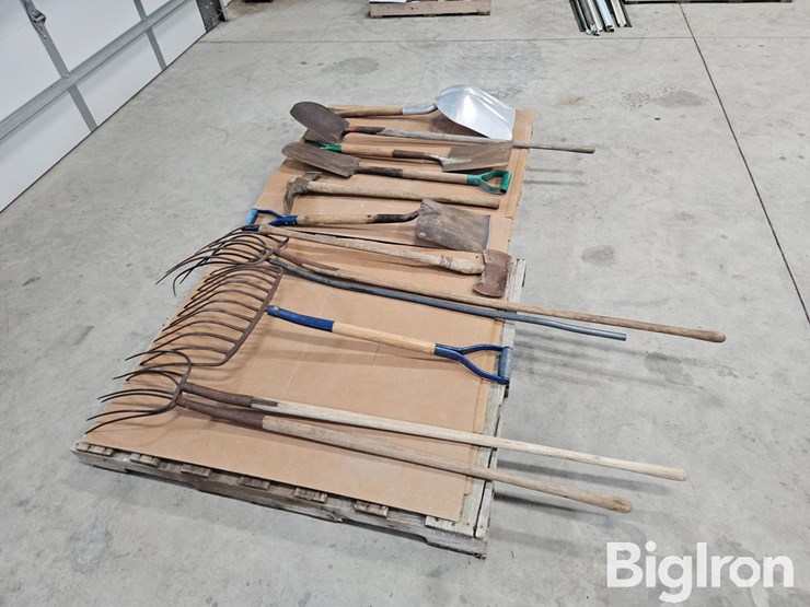 shovels,-rakes-and-other-garden-tools-image-4