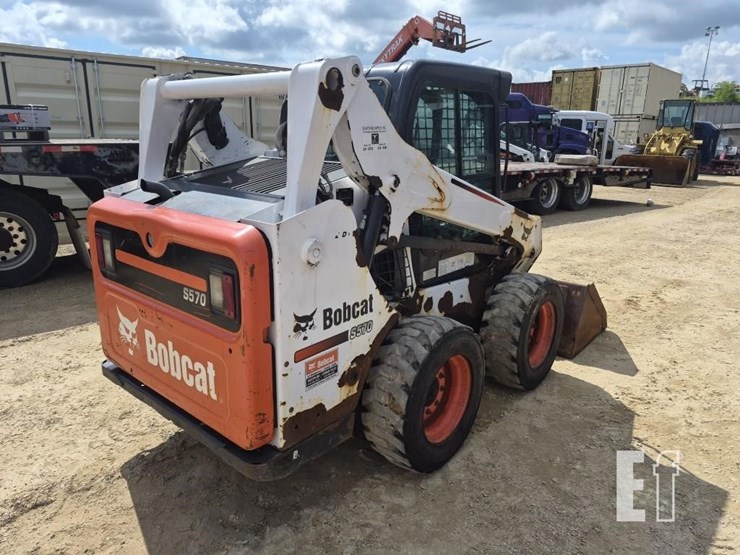 2013-bobcat-s570-image-3