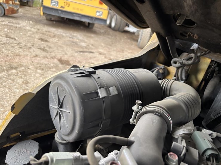 2020-caterpillar-2c6000-image-32