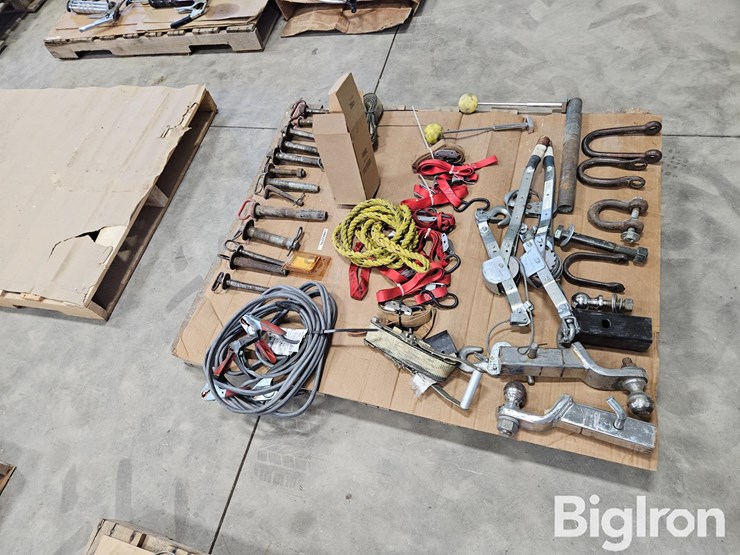 hitch-pins,-hitches,-and-other-items-image-6