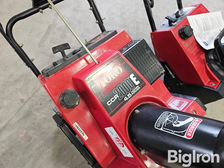 toro-snow-blowers-image-15