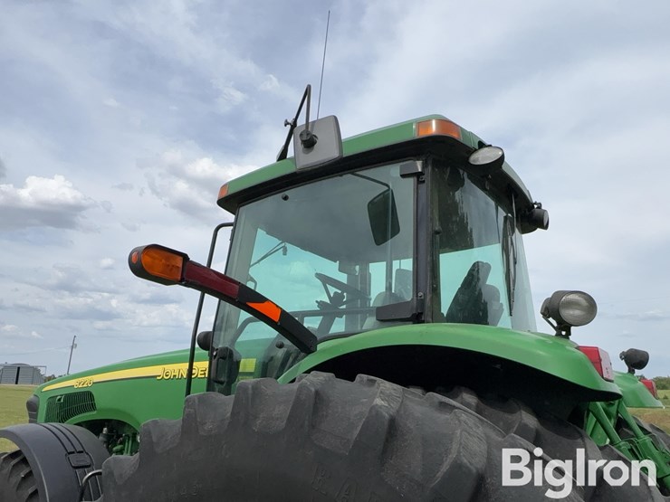 john-deere-8220-image-14