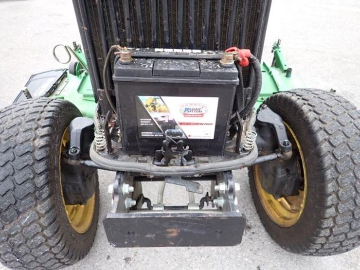 john-deere-200-image-33